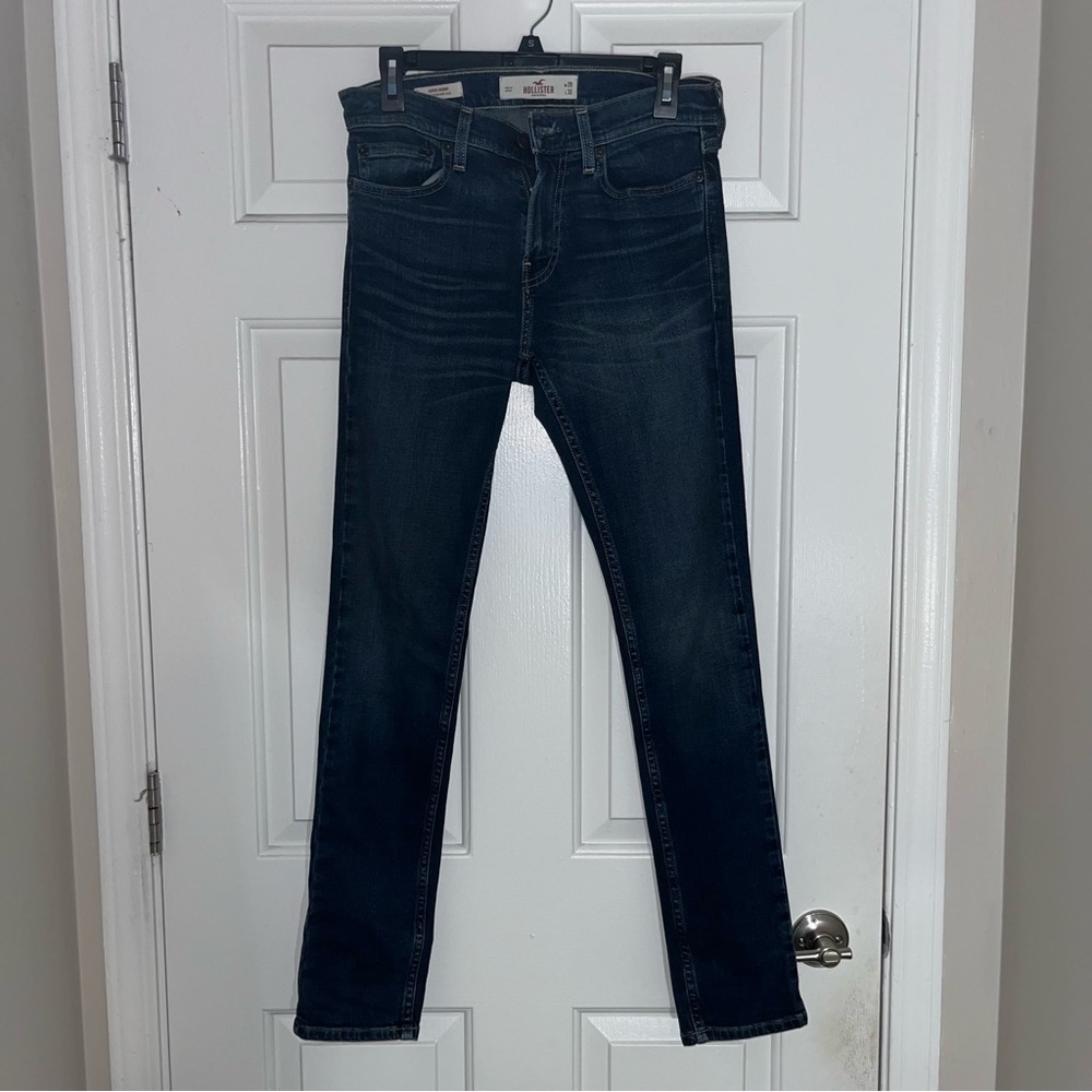 Young men’s super skinny jeans
